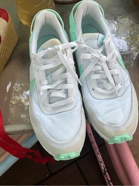 Beautiful tenis shoes